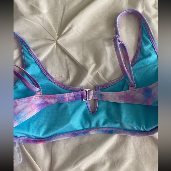 Swimsuit - Picture 6 of 6